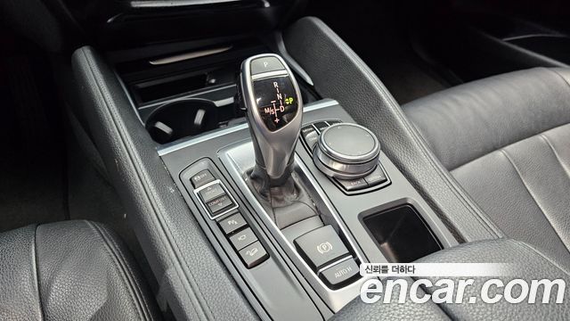 BMW X6 (F16) xDrive 30d 2017 — фото 9
