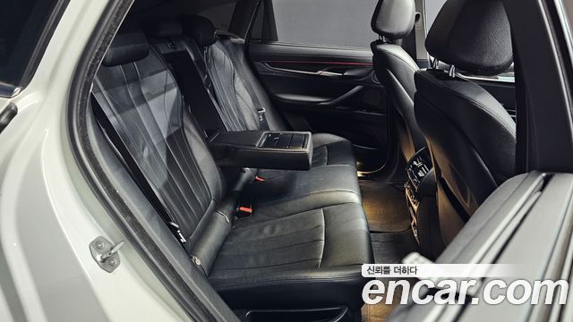BMW X6 (F16) xDrive 30d 2017 — фото 11