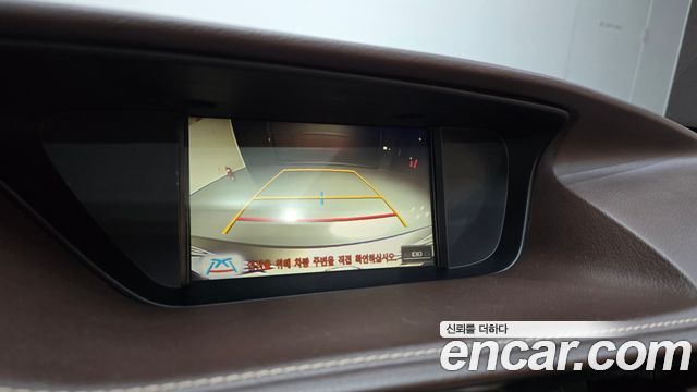 Lexus ES300h Supreme XV60 2017 — фото 15