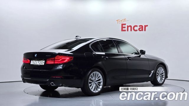 BMW 5 Series (G30) 530i Luxury Plus 2020 — фото 2