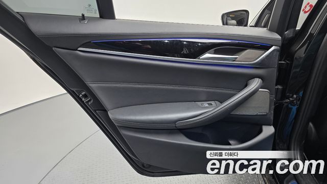 BMW 5 Series (G30) 530i Luxury Plus 2020 — фото 25