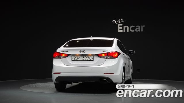 Hyundai Avante 1.6 GDi Modern Standard 2015 — фото 4
