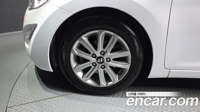 Hyundai Avante 1.6 GDi Modern Standard 2015 — фото 5