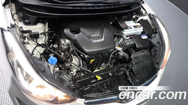 Hyundai Avante 1.6 GDi Modern Standard 2015 — фото 6