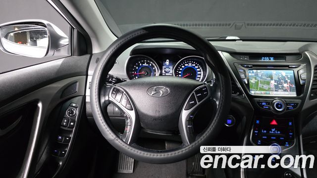 Hyundai Avante 1.6 GDi Modern Standard 2015 — фото 13