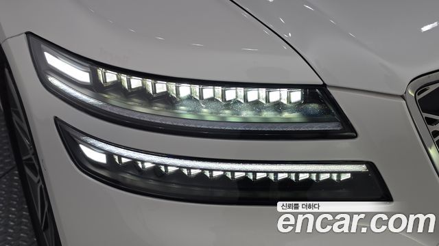 Genesis G80 (RG3) Gasoline 2.5 Turbo AWD 2025 — фото 22
