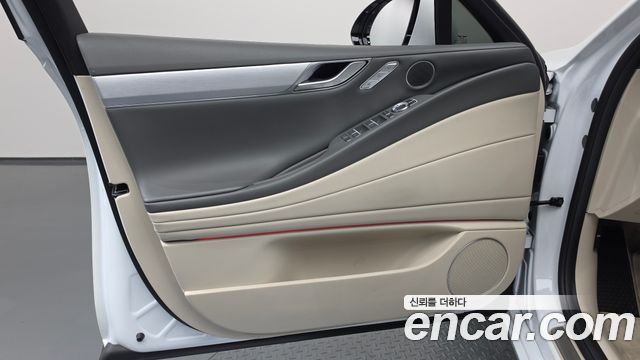 Genesis G80 (RG3) Gasoline 2.5 Turbo AWD 2025 — фото 24