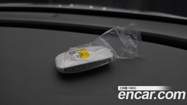 Genesis G80 (RG3) Gasoline 2.5 Turbo AWD 2025 — фото 32
