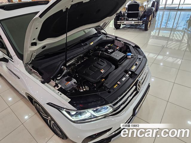 Volkswagen Tiguan (II) 2.0 TDI Prestige 2022 — фото 6