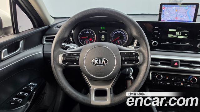 Kia K5 (III) 2.0 Trendy 2021 — фото 13
