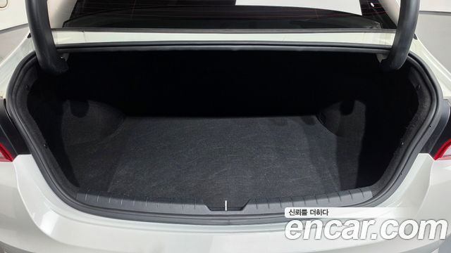 Kia K5 (III) 2.0 Trendy 2021 — фото 15