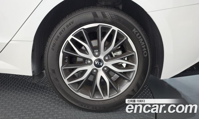 Kia K5 (III) 2.0 Trendy 2021 — фото 21