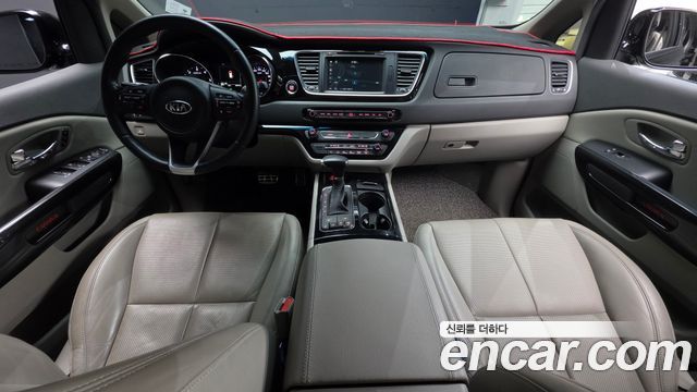 Kia Carnival 9-seater Noblesse 2017 — фото 7