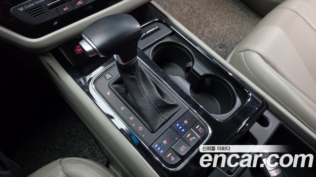 Kia Carnival 9-seater Noblesse 2017 — фото 9