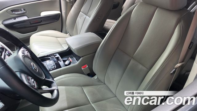 Kia Carnival 9-seater Noblesse 2017 — фото 27