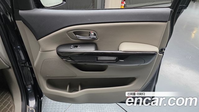 Kia Carnival 7-Seater Limousine President 2019 — фото 25