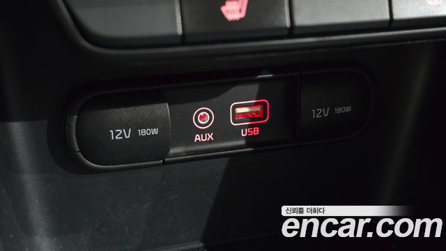 Kia Sportage (IV) Diesel 1.7 2WD Trendy 2018 — фото 14