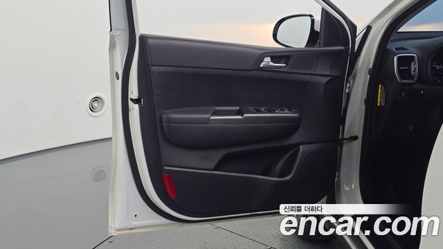 Kia Sportage (IV) Diesel 1.7 2WD Trendy 2018 — фото 24