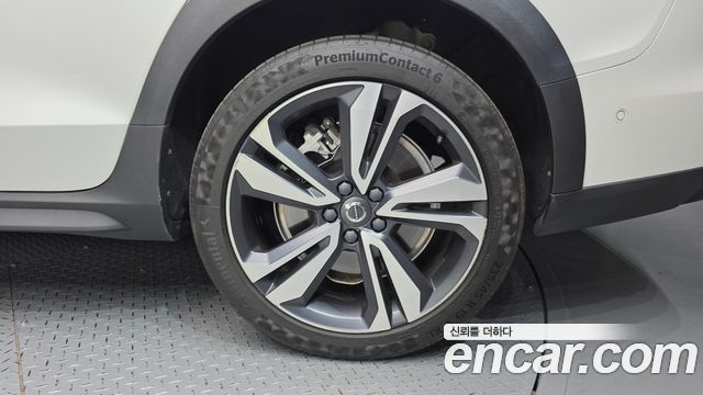 Volvo V60 Cross Country (II) B5 Pro AWD 2021 — фото 21