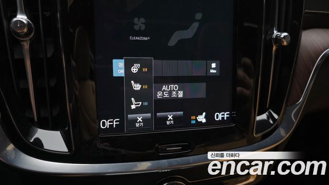 Volvo V60 Cross Country (II) B5 Pro AWD 2021 — фото 28