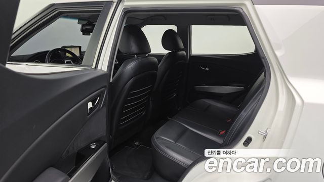 KG Mobility (SsangYong) Tivoli VX 2WD 2016 — фото 21
