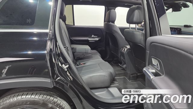 Mercedes-Benz GLB-Class (X247) GLB200 d 2024 — фото 11