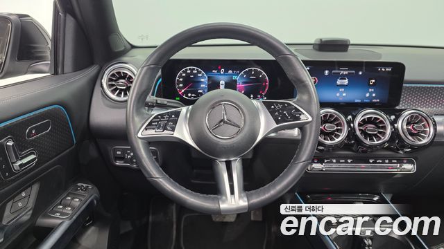 Mercedes-Benz GLB-Class (X247) GLB200 d 2024 — фото 13