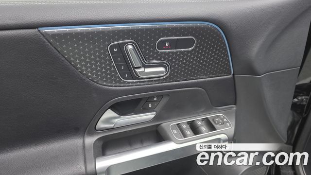 Mercedes-Benz GLB-Class (X247) GLB200 d 2024 — фото 19