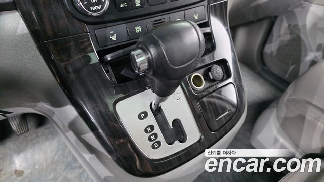Kia Carnival R New Carnival Limousine GLX High-Deluxe 2014 — фото 9