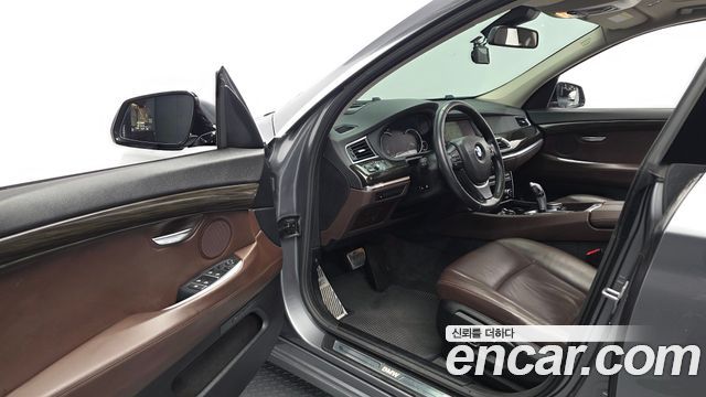 BMW 5 Series GT (F07) GT 30d xDrive 2015 — фото 10