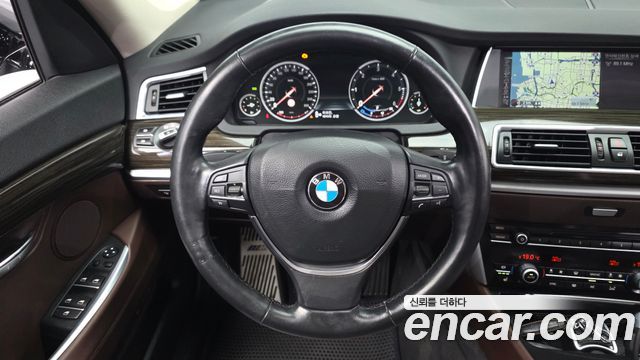 BMW 5 Series GT (F07) GT 30d xDrive 2015 — фото 13
