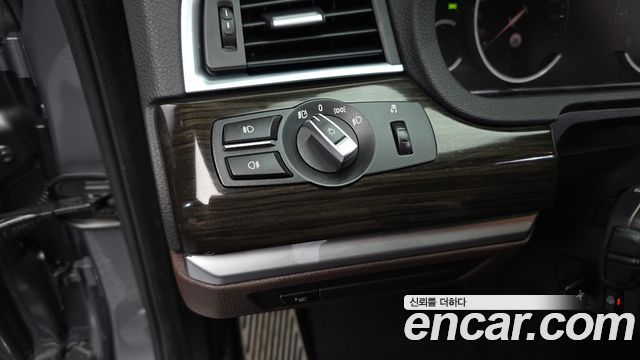 BMW 5 Series GT (F07) GT 30d xDrive 2015 — фото 20