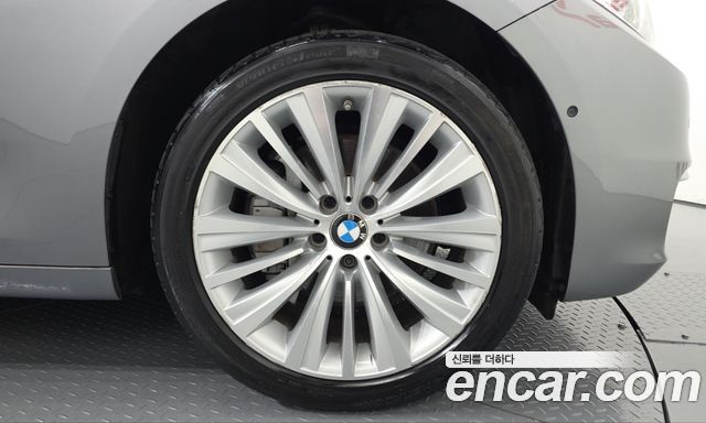 BMW 5 Series GT (F07) GT 30d xDrive 2015 — фото 21