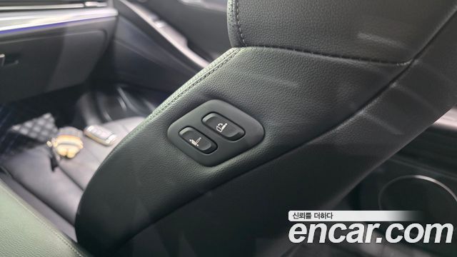 Genesis G80 (RG3) Gasoline 2.5 Turbo AWD 2021 — фото 30
