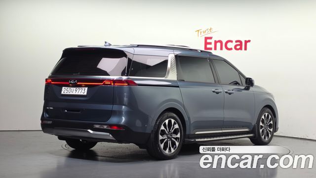 Kia Carnival (IV) Gasoline 9-Seater Signature 2023 — фото 2