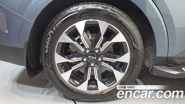 Kia Carnival (IV) Gasoline 9-Seater Signature 2023 — фото 5