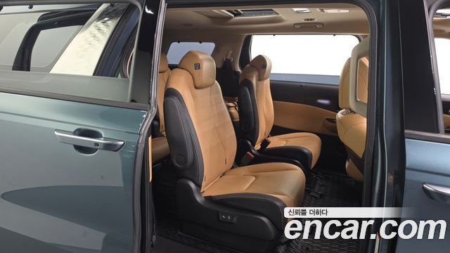 Kia Carnival (IV) Gasoline 9-Seater Signature 2023 — фото 11