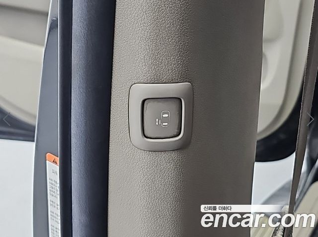 Kia Carnival 9-seater Prestige 2015 — фото 19