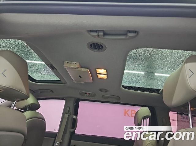 Kia Carnival 9-seater Prestige 2015 — фото 20