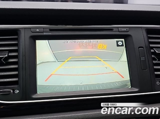Kia Carnival 9-seater Prestige 2015 — фото 22