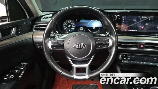 Kia K5 (III) 2.0 Signature 2020 — фото 13
