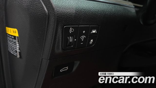 Kia K5 (III) 2.0 Signature 2020 — фото 32