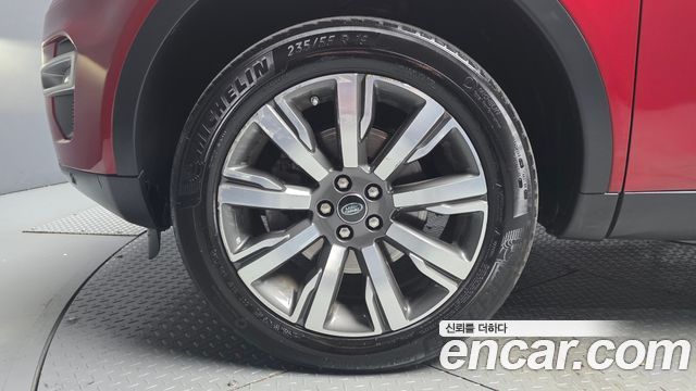 Land Rover Discovery Sport 2.0 TD4 HSE Luxury 2019 — фото 5