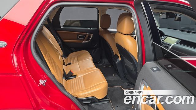 Land Rover Discovery Sport 2.0 TD4 HSE Luxury 2019 — фото 12