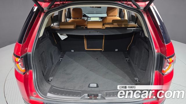 Land Rover Discovery Sport 2.0 TD4 HSE Luxury 2019 — фото 20