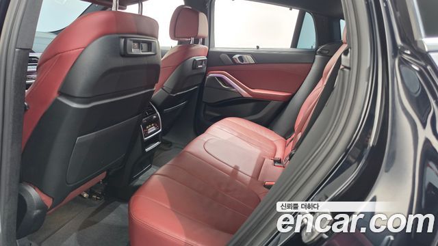 BMW X6 (G06) xDrive40i M Sport 2021 — фото 11