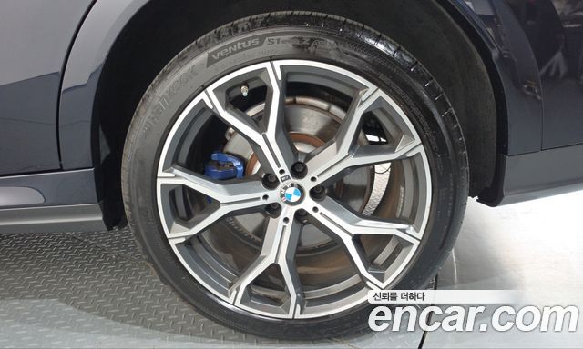 BMW X6 (G06) xDrive40i M Sport 2021 — фото 21