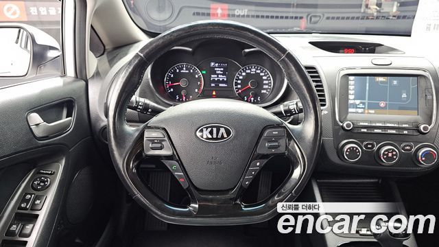 Kia K3 Trendy Style 2018 — фото 12