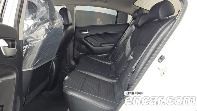 Kia K3 Trendy Style 2018 — фото 13