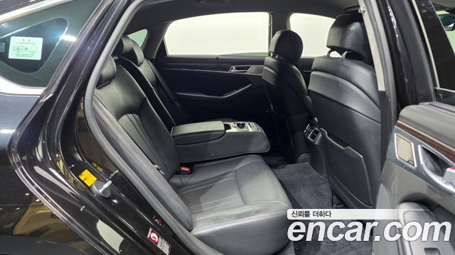 Genesis G80 3.8 GDI AWD Prestige 2018 — фото 12